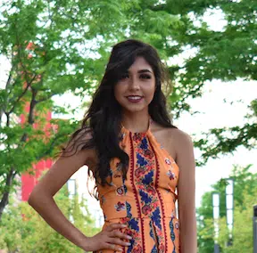 Scholars Help High Schoolers Transition to College